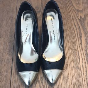 Chinese Laundry gold toed pumps